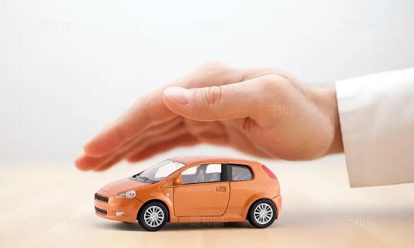 静默的守护者：人保车险为家的每一程幸福护航